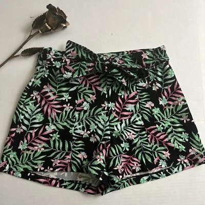 Women's Skirt NOBO Size Medium 7-9 Multi Color Floral Shorts with Front Tie - Image 1 of 4