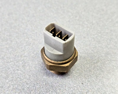 NICE WORKING ORIGINAL PORSCHE 944 968 WAHLER 95 DEGREE COOLING FAN SWITCH - Image 1 of 4
