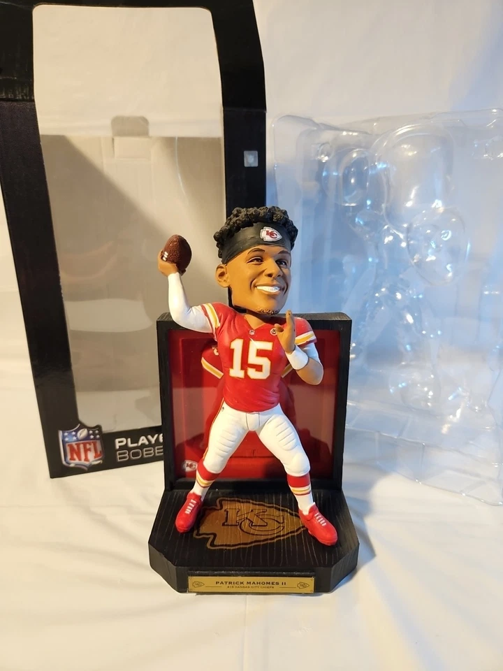 PATRICK MAHOMES Kansas City Chiefs "Jersey enmarcado" Vitrina NFL Bobblehead Foto 1 de 4