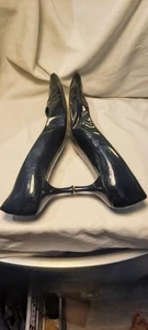 Stuart Weitzman Black Patent Leather Pointed Toe Pumps Sz. 12N - Picture 1 of 5