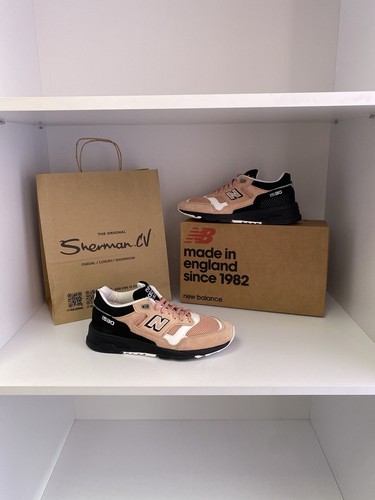 NEW BALANCE M1530SVS ROSA CORALLO NERO MADE IN ENGLAND