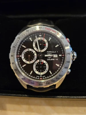 Correa de goma automática TAG HEUER CAZ2010-0 44mm Fórmula 1 Foto 1 de 4