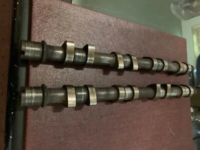 Распредвал 16 клапанов Classic SAAB 900 1255440 комплект 756098 выхлоп 756080 впускной - Изображение 1 из 4