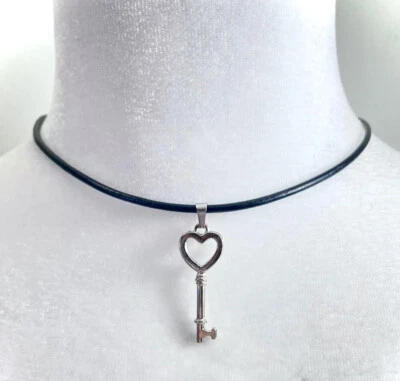 Free Spirit Fashion Key Charm Leather Cord Choker Necklace Adjustable 14-17in - Image 1 of 4