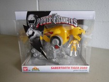 Saban's Mighty Morphin Power Rangers Legacy Collection Sabertooth Tiger Zord 