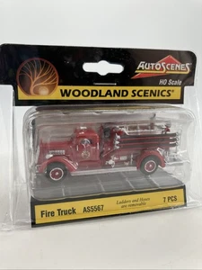 HO Scale Woodland Scenics AutoScenes AS5567 1950's era Fire Truck - Picture 1 of 6