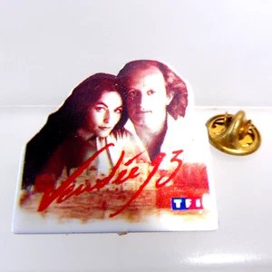 PIN'S PINS EPINGLETTE - TF1  VENDEE 93 DIDIER BARBELIVIEN  & ANAIS - Picture 1 of 1