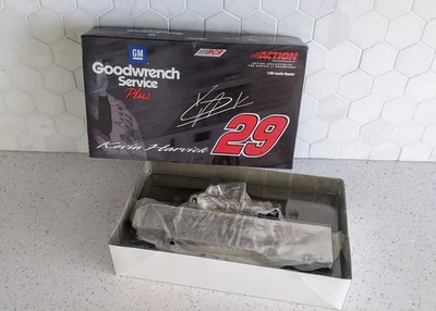 Transportador Kevin Harvick #29 GM Goodwrench Service 2001 escala 1:64 novo em folha na caixa - Imagem 1 de 4