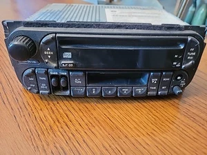 2003 DODGE, CHRYSLER, JEEP, OEM AM/FM CASSETTE CD PLAYER # P56038623AF - Foto 1 di 6