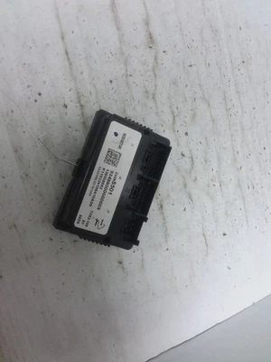 Transfer Case Control Module Left Hand Dash Fits 15-20 SUBURBAN 1500 23285501 - Image 1 of 4