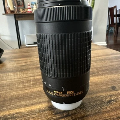 Nikon AF-P DX NIKKOR 70-300mm f4.5-6.3G ED VR gut erhalten, getestet funktioniert - Bild 1 von 4