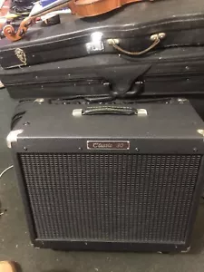 Vintage Peavey Classic 30 Guitar Amplifier Made In USA Amp (F) - Picture 1 of 10