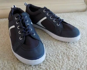 THE PLACE BOYS KIDS YOUTH SIZE 6 SNEAKERS   NEW - Picture 1 of 3