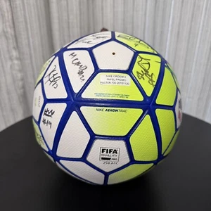 2016 Seattle Reign Fc Team Autographed Soccer Ball Nike Ordem 3 NWSL Promo Women - Picture 1 of 7