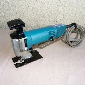 MAKITA JV2000 BARREL GRIP LIGHT AND POWERFUL JIGSAW EXCELLENT WORKING CONDITION - Picture 1 of 4