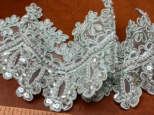 bead scallop soutache trim 4"x18.5" glass hand sewn sequins mint - Picture 1 of 6