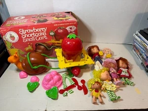 Strawberry Shortcake Snail Cart with Moving Head Kenner 2 Ice-Cream Dishes - Picture 1 of 9