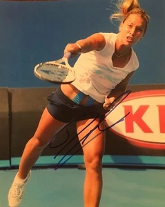 Foto 8x10 de tenis firmada por Dominika Cibulkova - Imagen 1 de 3