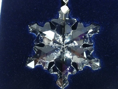 Swarovski Little Snowflake Ornament 2012 MIB #1139969 - Image 1 of 4