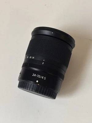 Nikon Nikkor Z 24-70mm F/4 (LEER DESCRIPCIÓN)  Foto 1 de 4