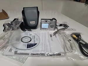 Canon PowerShot A520 4MP Digital Camera Silver w/ Case No Battery No SD Card - Picture 1 of 7