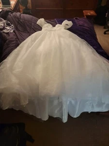 Tulle Sleeve Wedding Dress - Bild 1 von 5