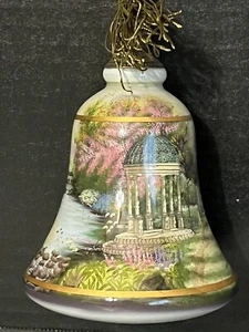 Ne Qwa Art Glass 4 1/4” Bell Shaped Garden Of Prayer Christmas Ornament - Picture 1 of 6