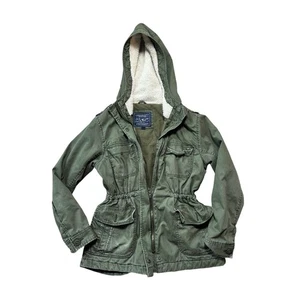 American Eagle Outfitters gesteppter Baumwoll-Feldmantel/Jacke, Sherpa gefütterte Kapuze - Bild 1 von 16