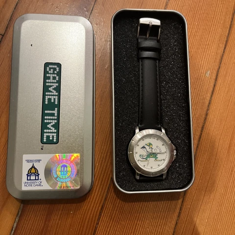Sun Time Notre Dame Fighting Irish Watch Vintage/Retro  NEW-NEEDS BATTERY Cover