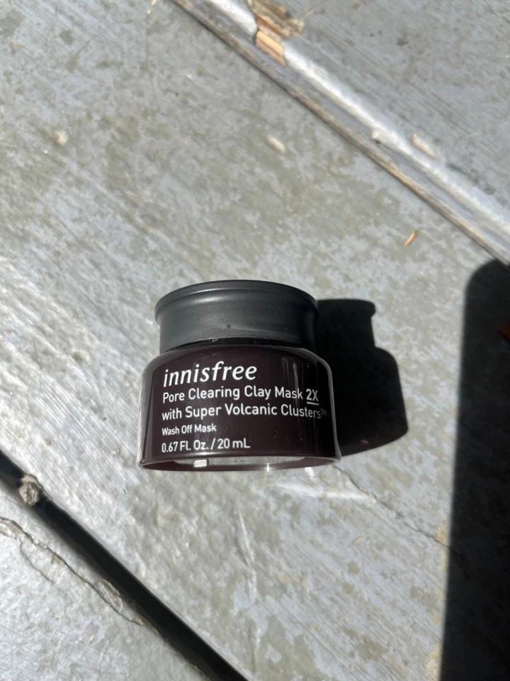 🌋 Máscara de arcilla limpiadora de poros Innisfree 2X racimos súper volcánicos 0,67 fl oz | NUEVA Foto 1 de 1