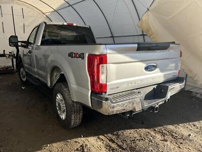 Conjunto de filtro de aire usado se adapta a: camioneta Ford F250SD 2019 6,2 grado A Foto 1 de 4
