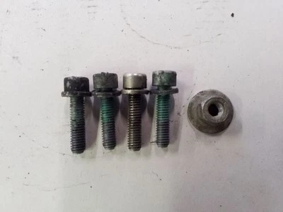 Pernos de montaje del colector de admisión de 1,8 L | Se adapta a Audi A4 Volkswagen Passat 1997-2000 Foto 1 de 4