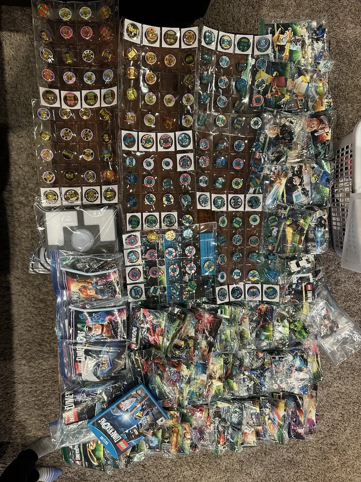 LEGO Dimensions Colección 73 Mini Figuras 80 Vehículos Discos Y Construcciones Incluidas Foto 1 de 4