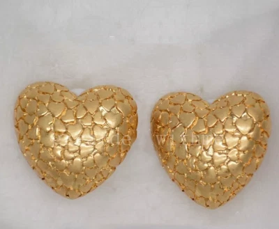 Oscar de la renta Huge UNIQUE HAMMERED HEART CLIP On Earrings TEXTURED FOR WOMEN - Image 1 of 4