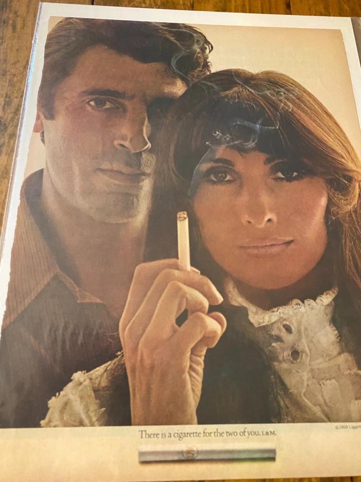 Anuncio vintage 1969 L & M Cigarettes A Cigarette For The Two Of You Foto 1 de 1