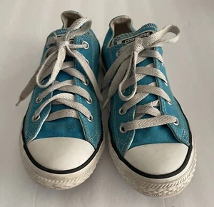 Converse Sneakers Girls 2 Hot Blue Canvas Lace Up Shoes All Star Chuck - Picture 1 of 11