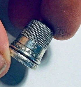 Vintage Sterling Thimble ( Sheild)  ID. Number 145 - Picture 1 of 3