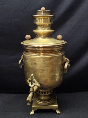 Samovar russo antigo de latão, 1896 Tula - Imagem 1 de 4