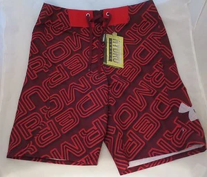 Pantalones cortos de natación de surf para hombre UNDER ARMOUR talla 32 ROJOS Bergwind 1253275 613 - Imagen 1 de 4