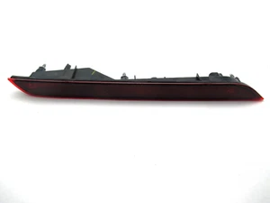 Reflector de parachoques trasero genuino Lincoln Navigator lado pasajero JL7B-13B232-A - Imagen 1 de 8