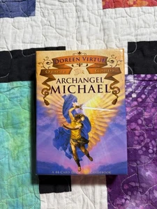 Tarjetas Oráculo Arcángel Miguel por Doreen Virtue completas 44 cartas con guía - Imagen 1 de 5