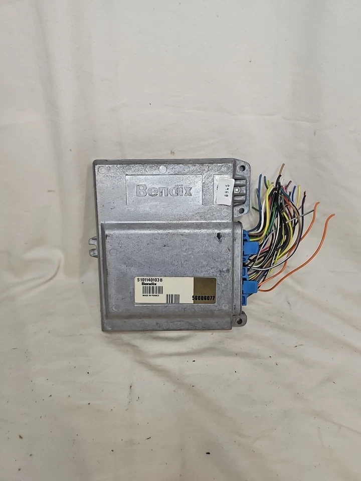 Jeep Cherokee Comanche 1987-1990 4,0 manual motor computador ECU ECM S101140103B Foto 1 de 4