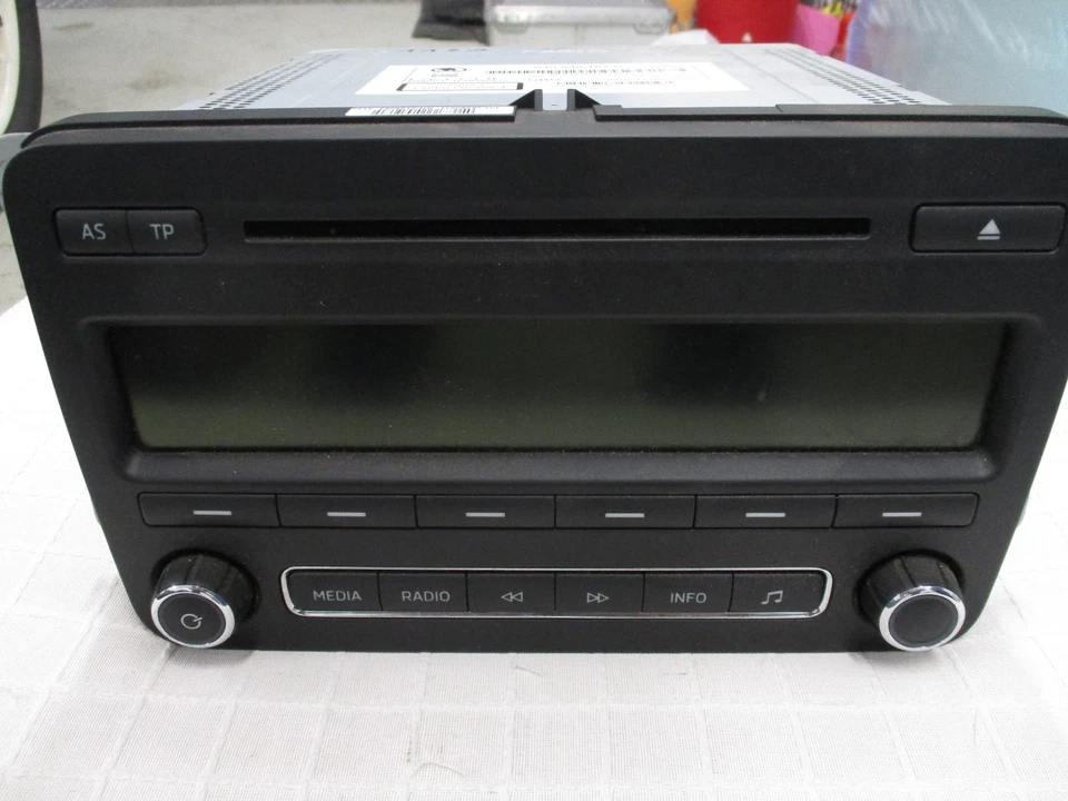 Skoda Radio-CD mit Code - 5J0 035 161 G - Bild 1 von 2