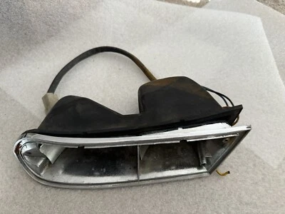 FIAT 124 SPIDER 1967-74 right Passenger FRONT CARELLO TURN LENS  Signal HOUSING - Imagen 1 de 4