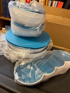 NEW tuppware chic dining set peacock blue & white 7 pc set allegra bowls - Picture 1 of 6