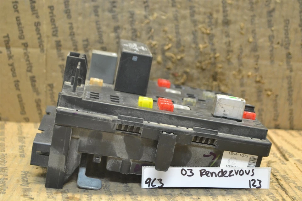 Buick Rendezvous Aztek 2003-2005 caja de fusibles conexión OEM 10350252 módulo 123-9C3 Foto 1 de 4