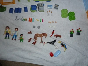 PLAYMOBIL 4343 - Tierklinik mit Gehegen - Bild 1 von 6