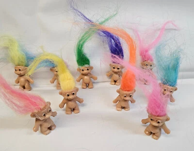 10x Mini 2cm Troll Figure Dolls Party Bag Fillers Cake Toppers Collectible Toys - Image 1 of 4