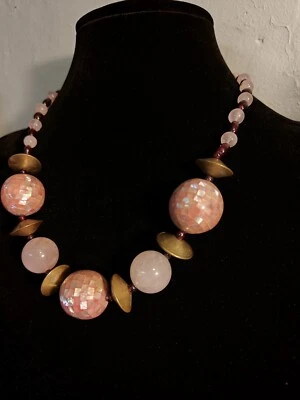 Cuentas de mosaico madreperla de cuarzo rosa 201/2 pulgadas para mujer con cierre G.F. de 14 k Foto 1 de 4