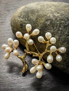 Vintage Pearl Branch Brooch in 18K Gold Plating - Picture 1 of 6
